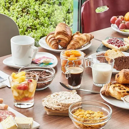 Sure By Western Valence Nord-restaurant Hotel 3*